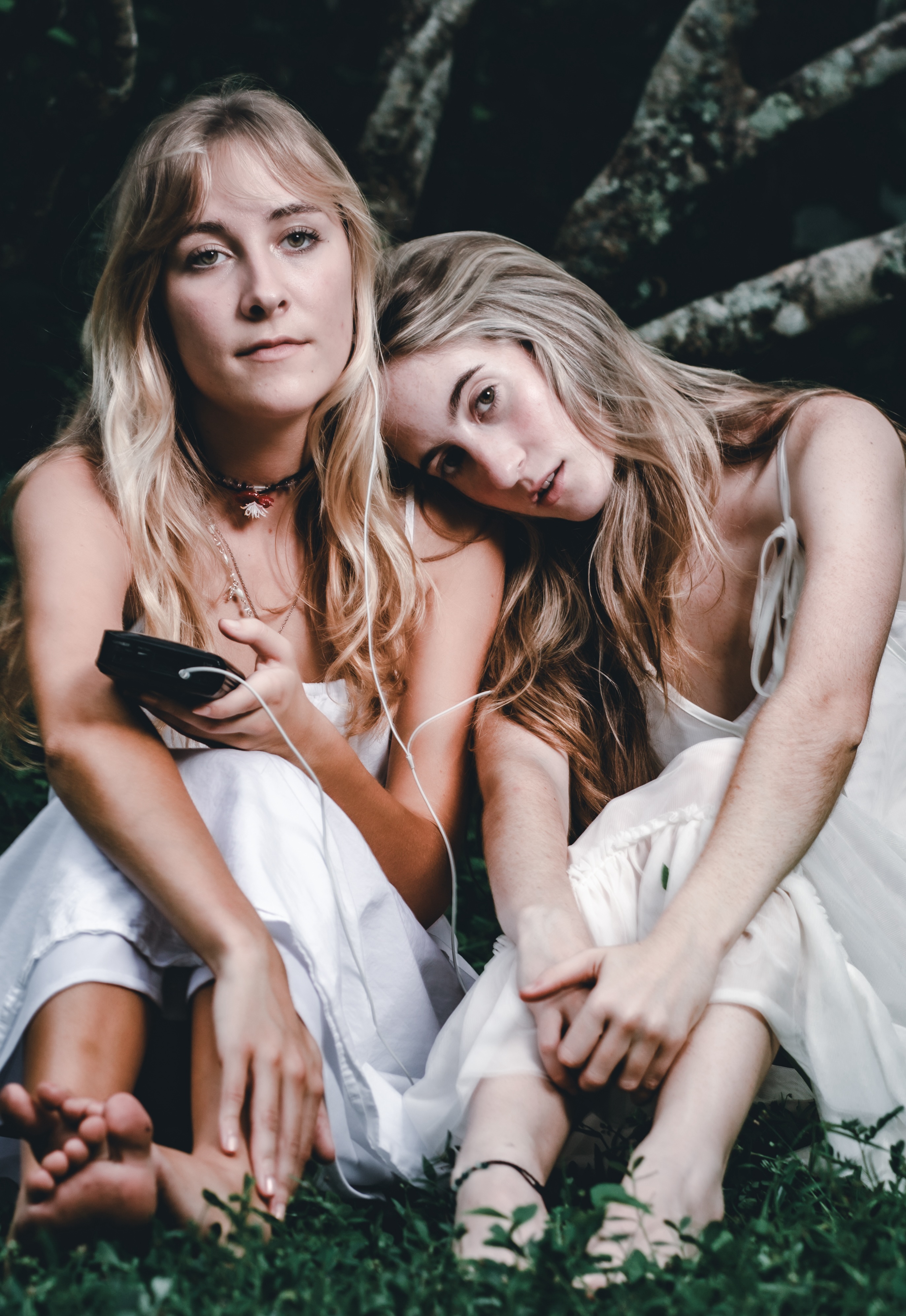Background image of Ella Peach and Care <3